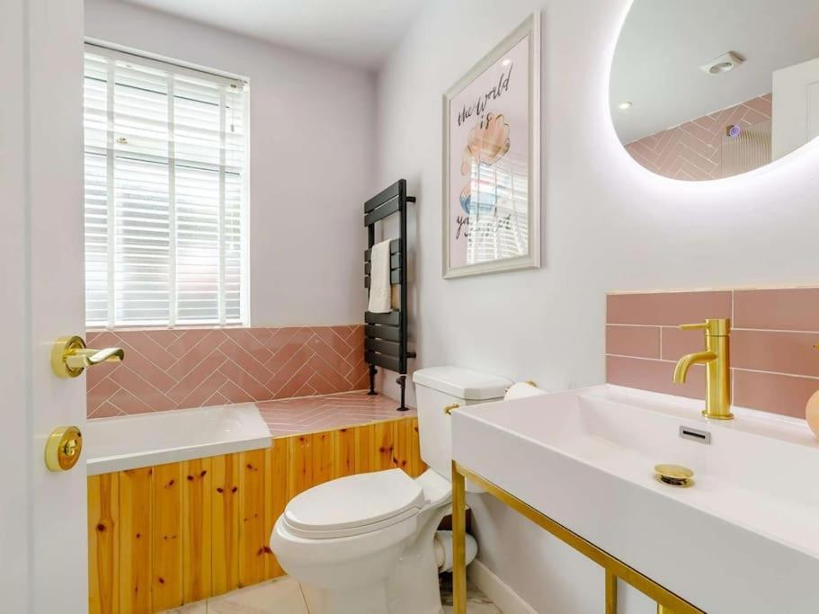 Dawns House Cromford, Peak District, Hot Tub, For 6 - Stunning Views Apartment Exterior photo